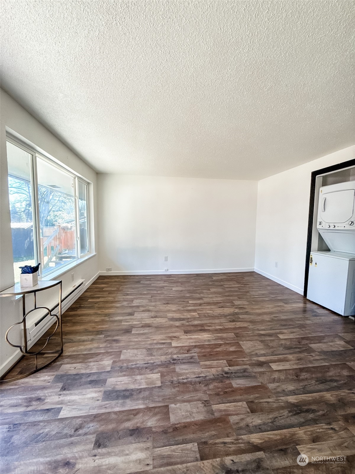 18816 Mountain View Drive E&f Property Photo 6