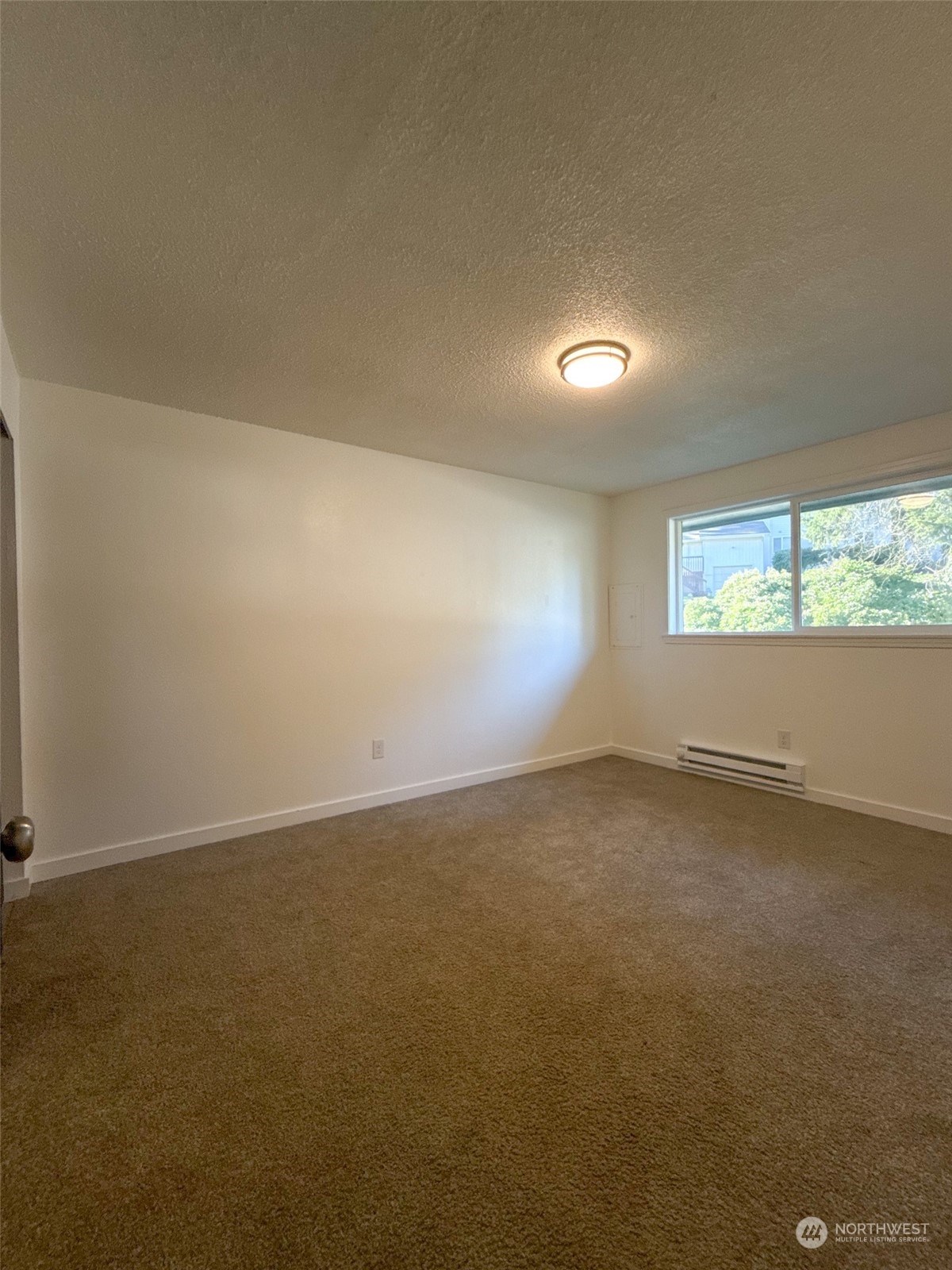 18816 Mountain View Drive E&f Property Photo 13