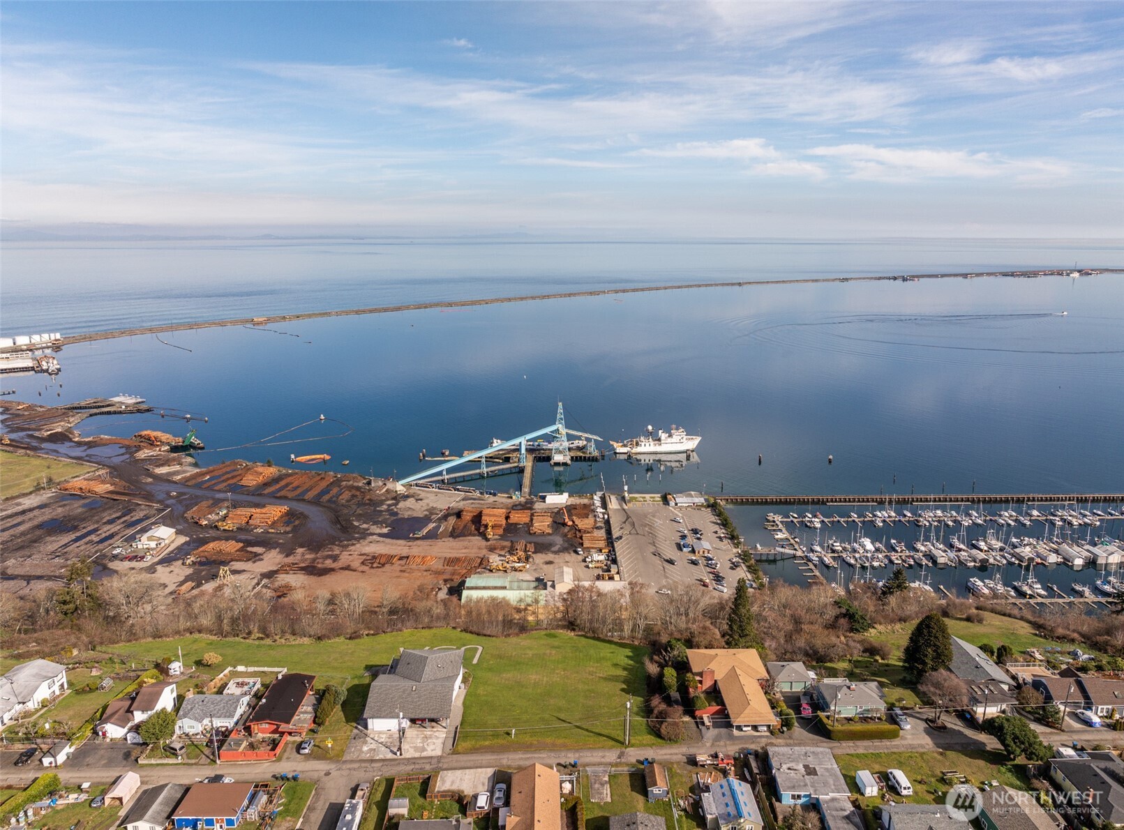 999 W 4th Street Property Photo 14