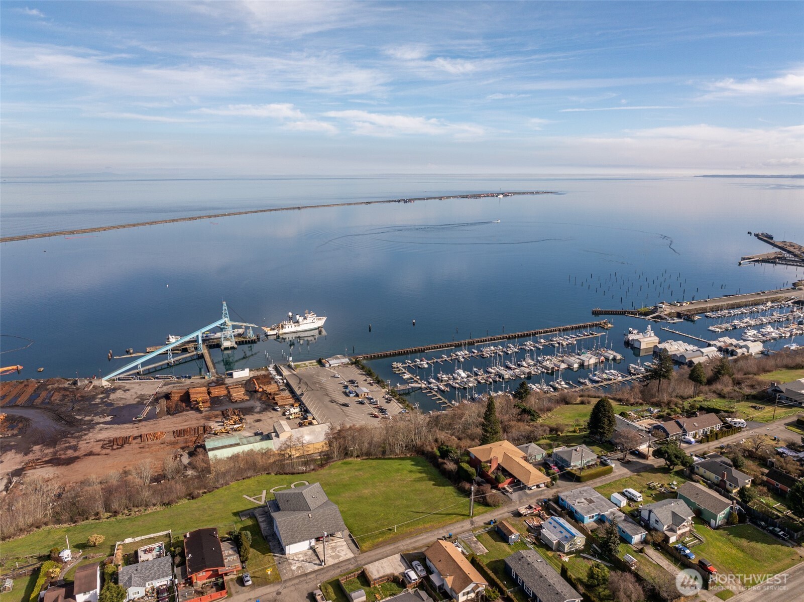 999 W 4th Street Property Photo 15