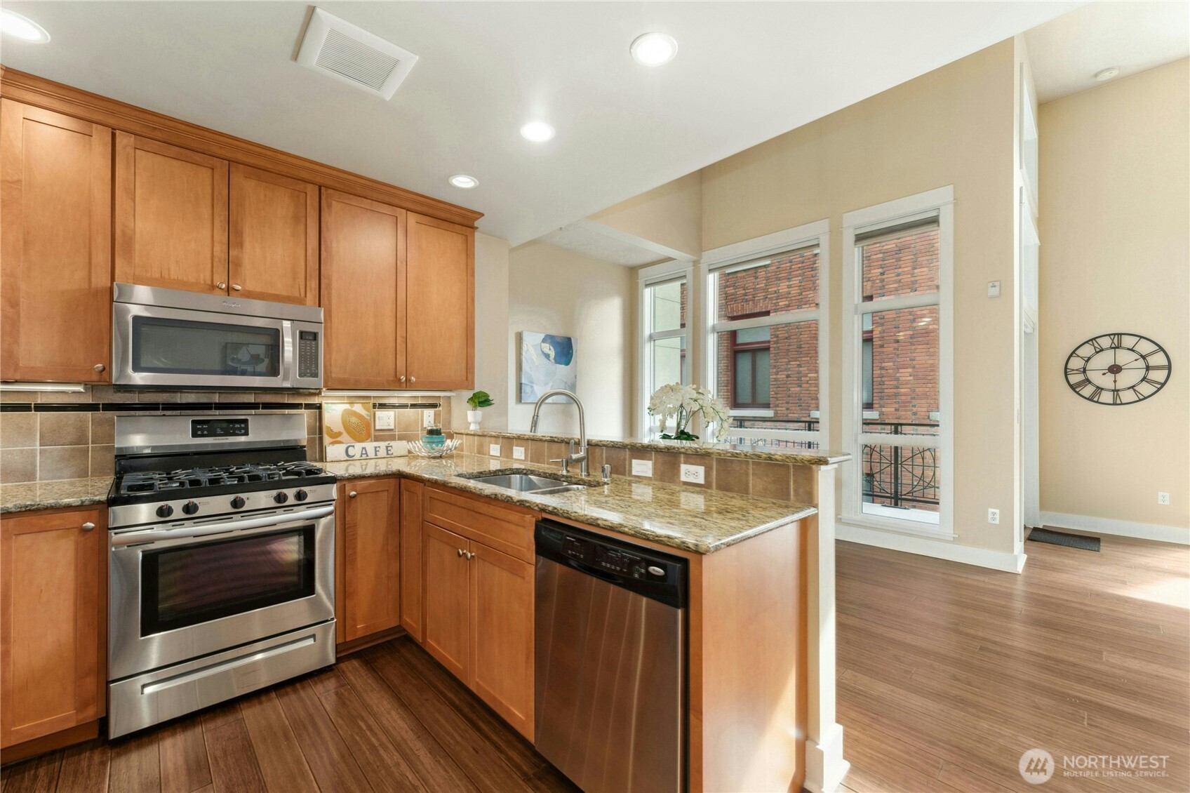 708 Market Street 401 Property Photo 9