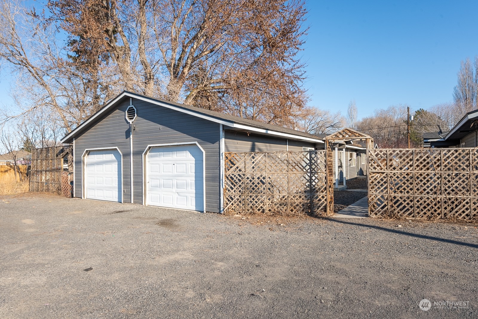 726 Nw Frey Road 728 Property Photo 17