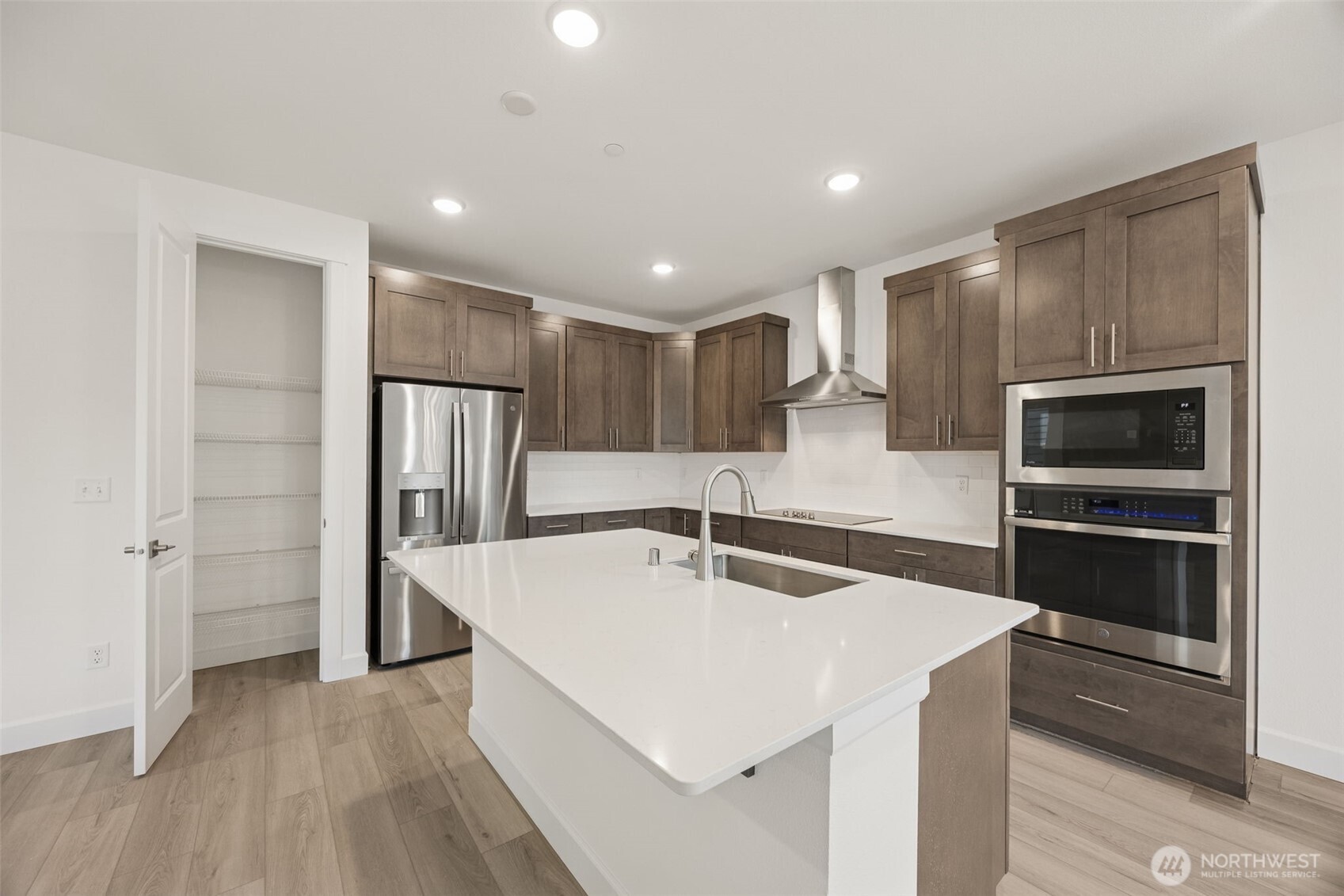 8773 75th Place 4 Property Photo 12