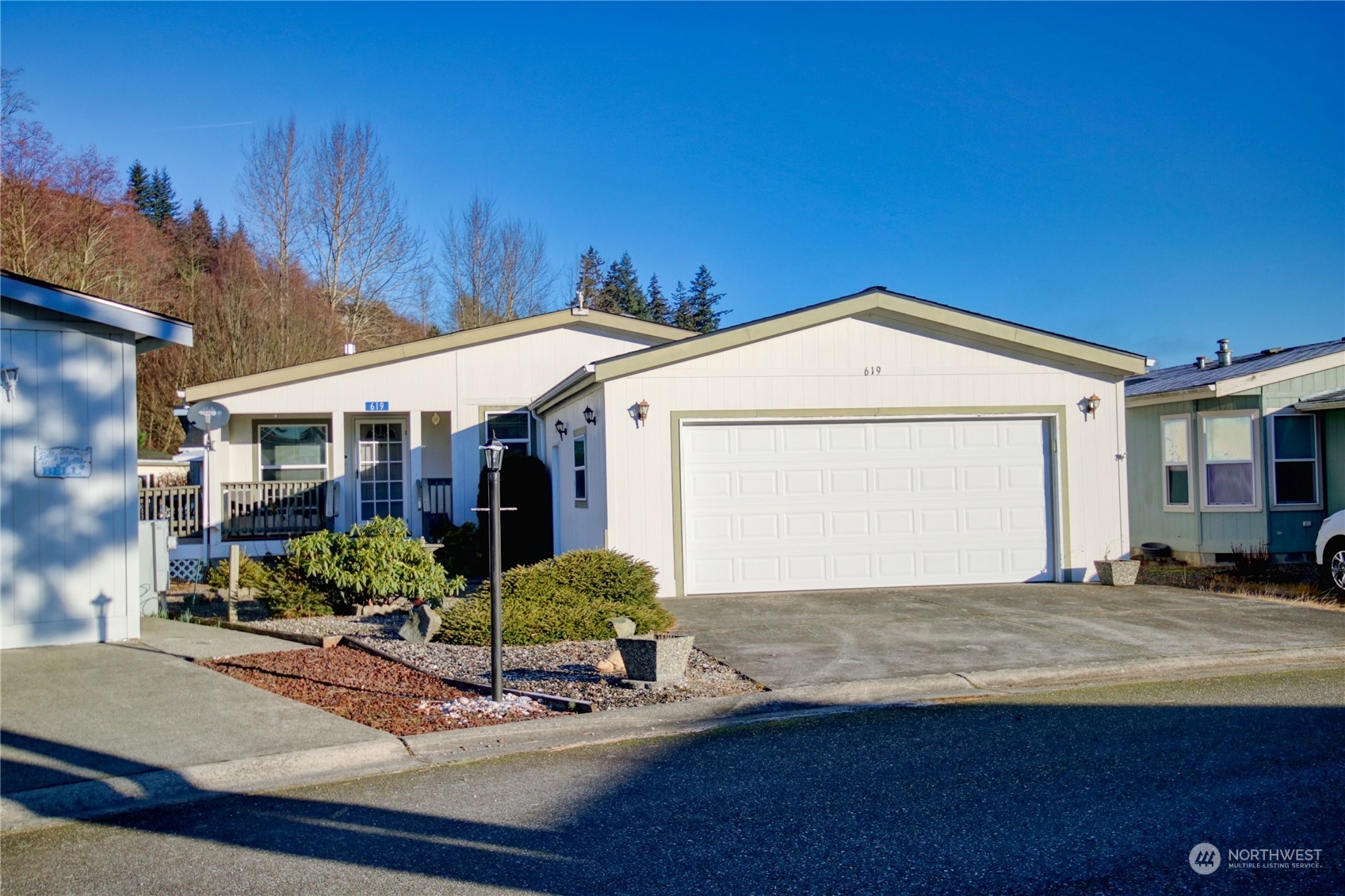 619 Lupine Lane Property Photo