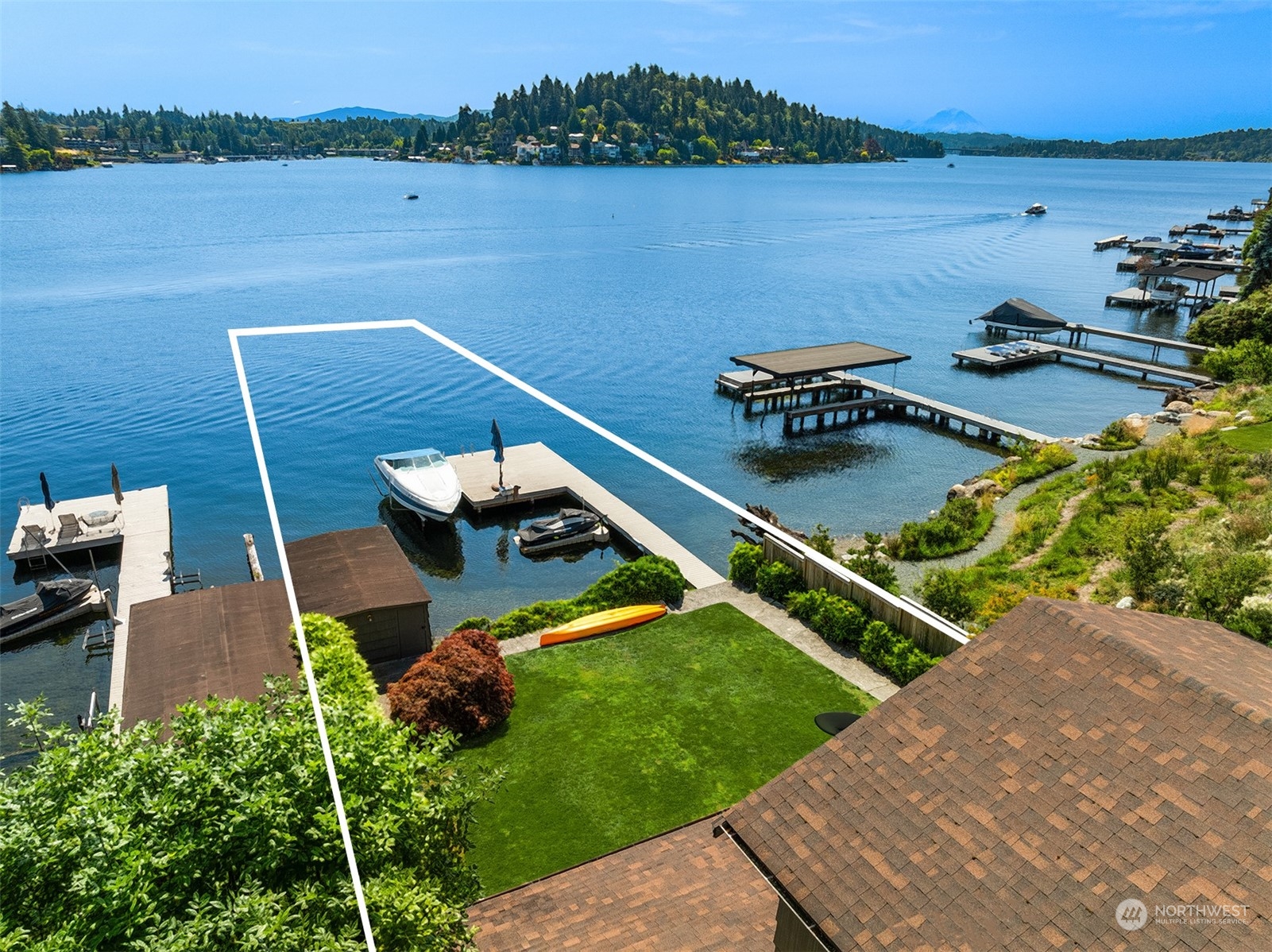 450 Overlake Drive Property Photo 2