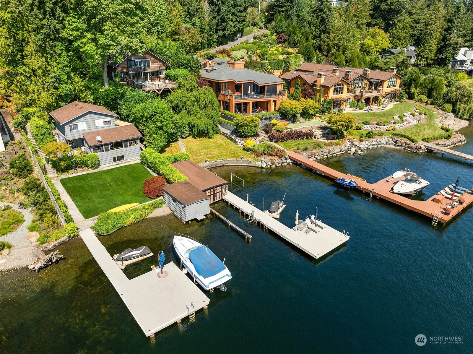 450 Overlake Drive Property Photo 3