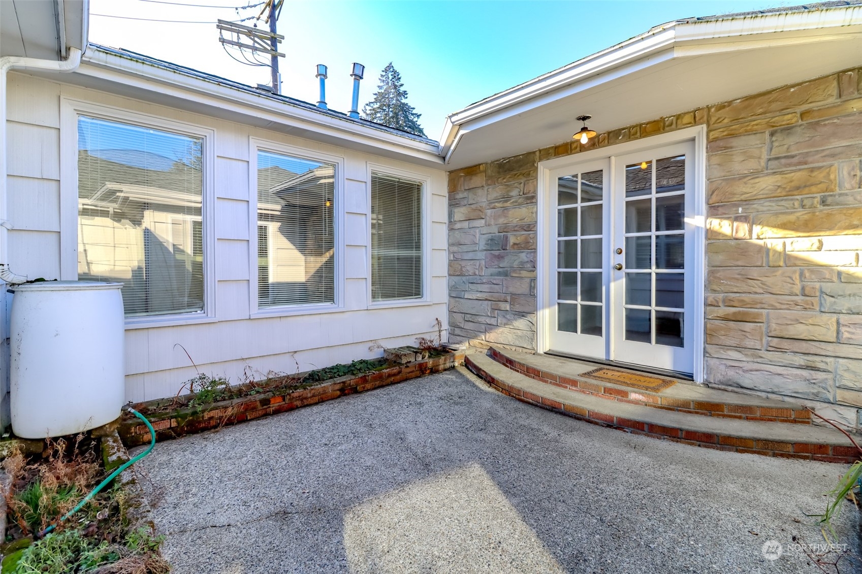10601 Gravelly Lake Dr Sw Property Photo 5