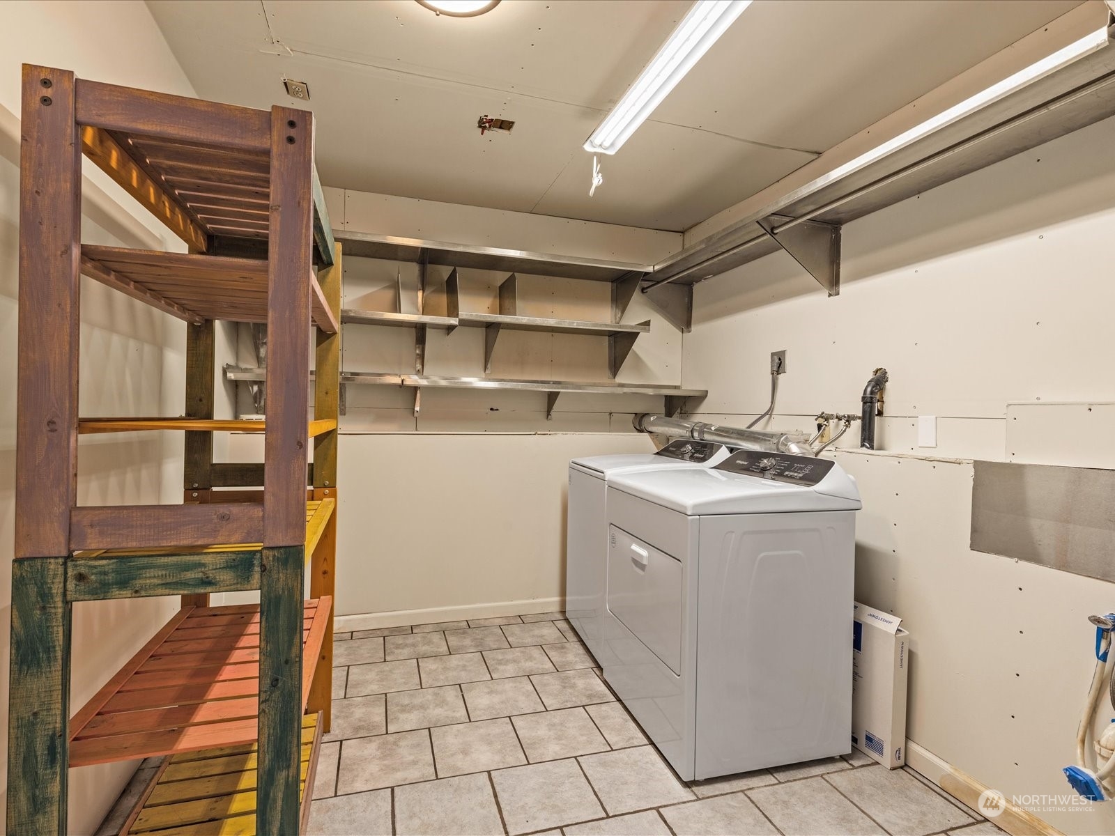 631 Sunnyside Boulevard Property Photo 23