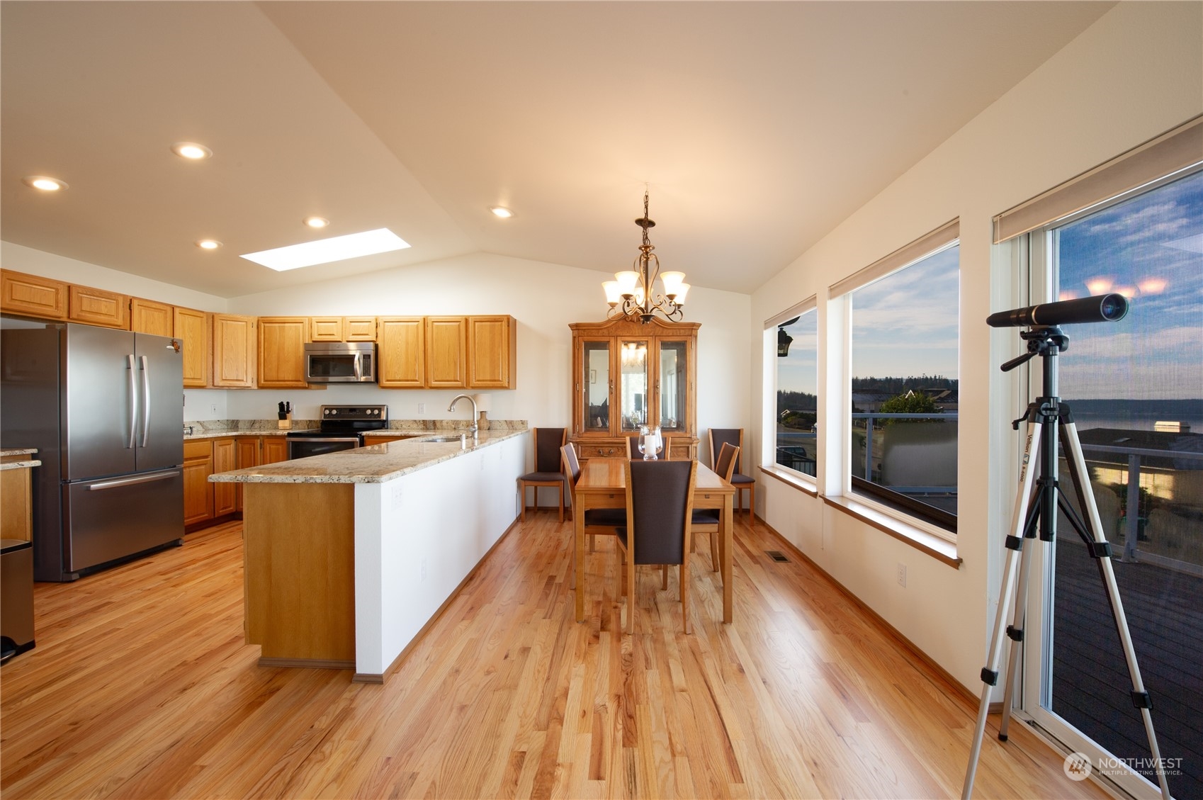 276 Grandview Avenue Property Photo 8