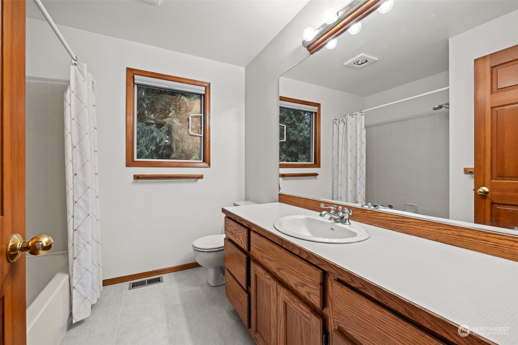 23608 Ne 54th Place Property Photo 26