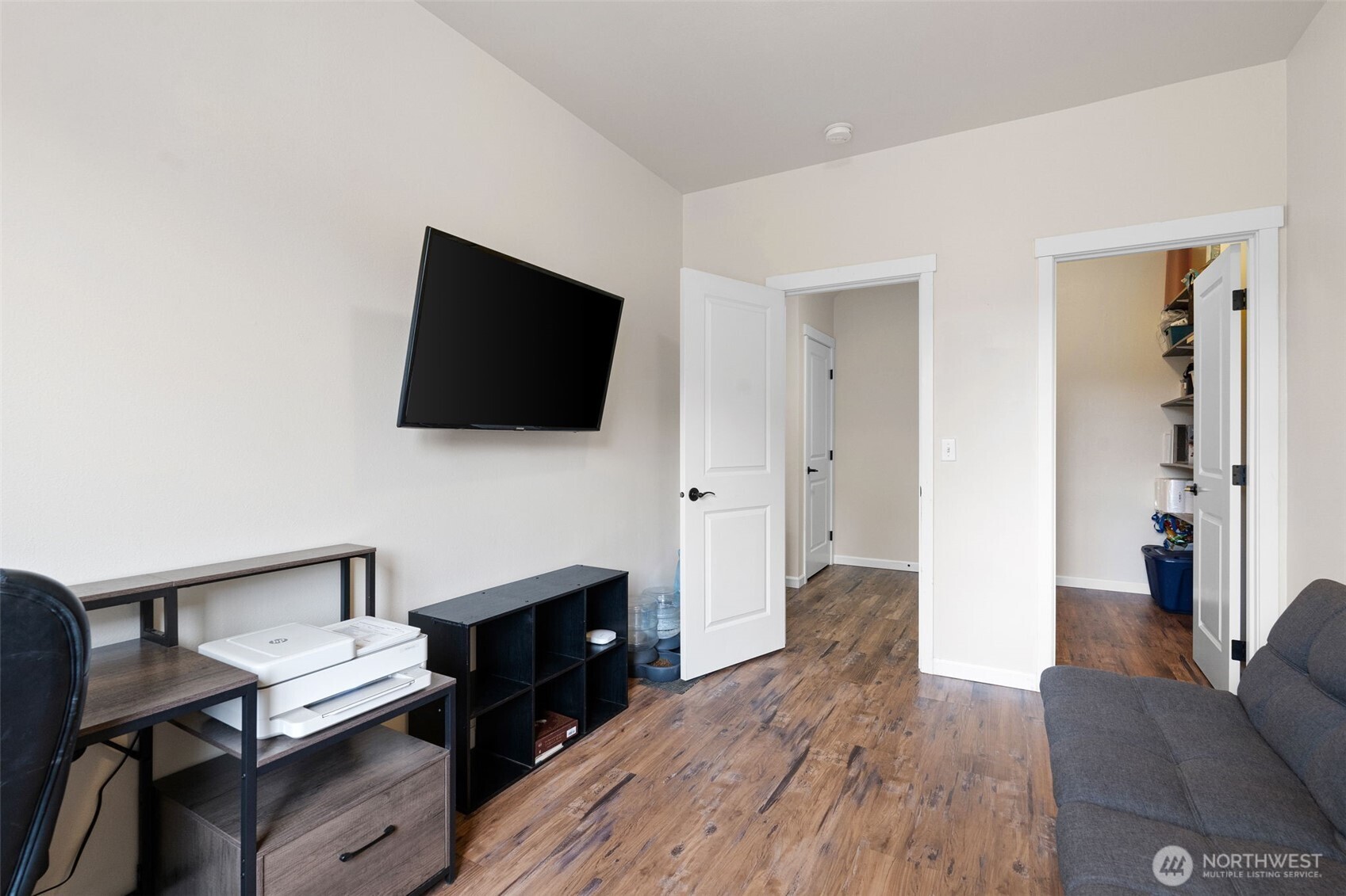 6713 291 Street Property Photo 28
