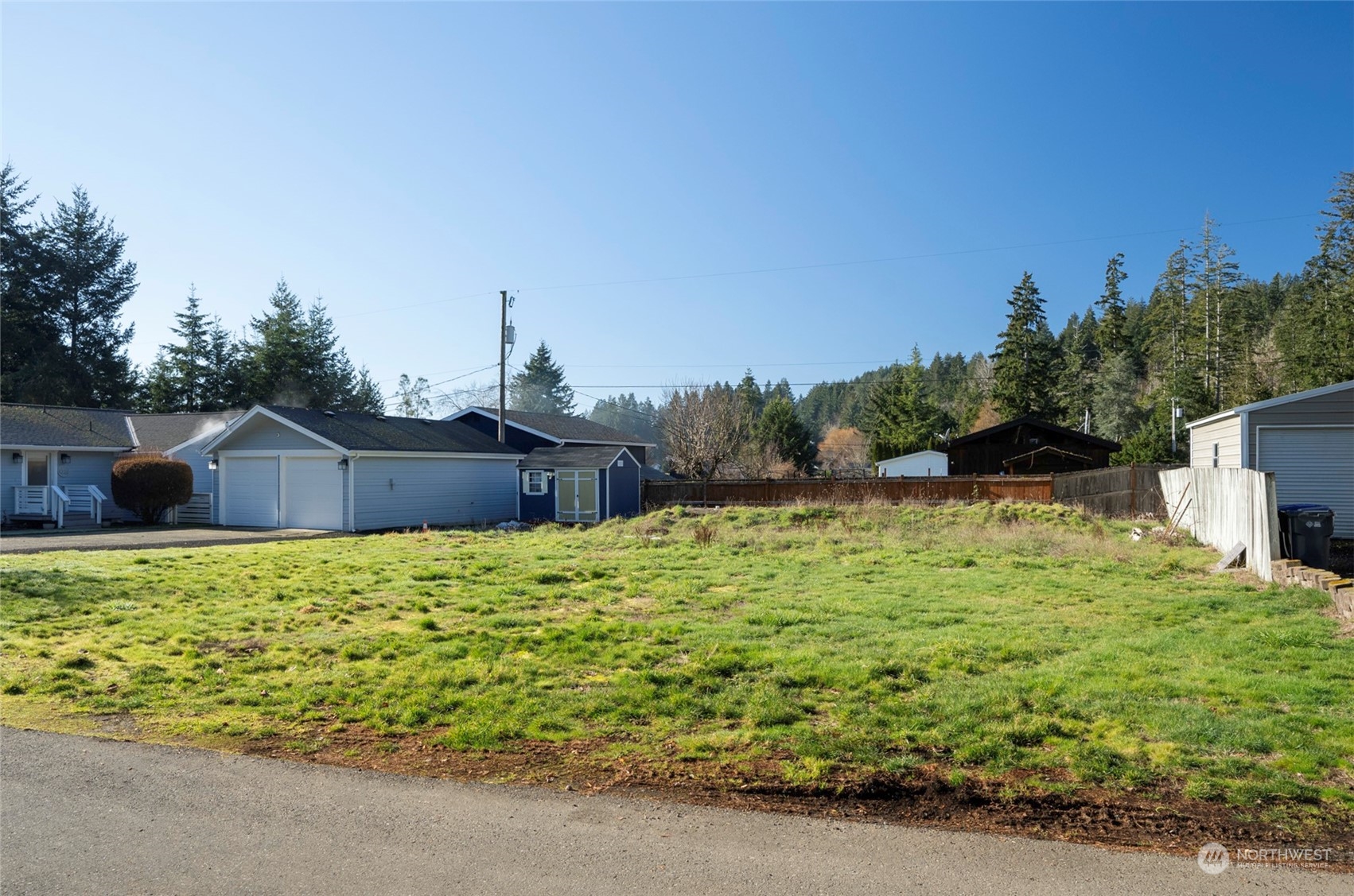 110 Ne Wagon Wheel Road Property Photo 8