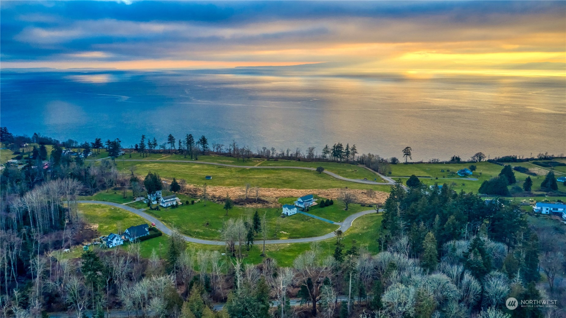 2126 Seabright Loop Property Photo 2