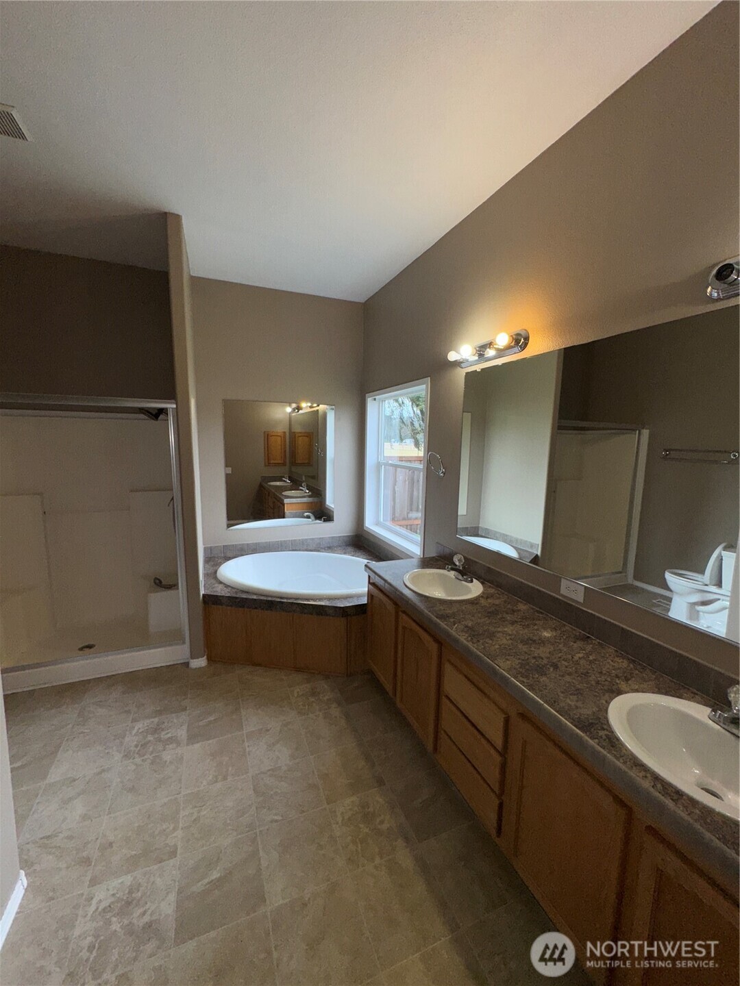 17720 Albany Street Property Photo 13