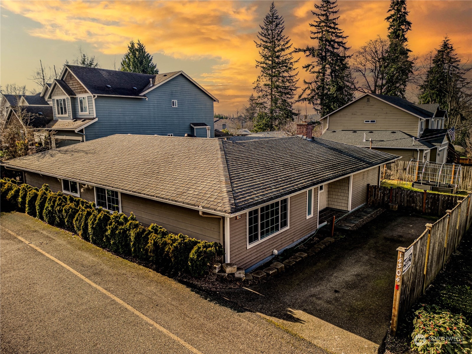 14304 11th Place Property Photo
