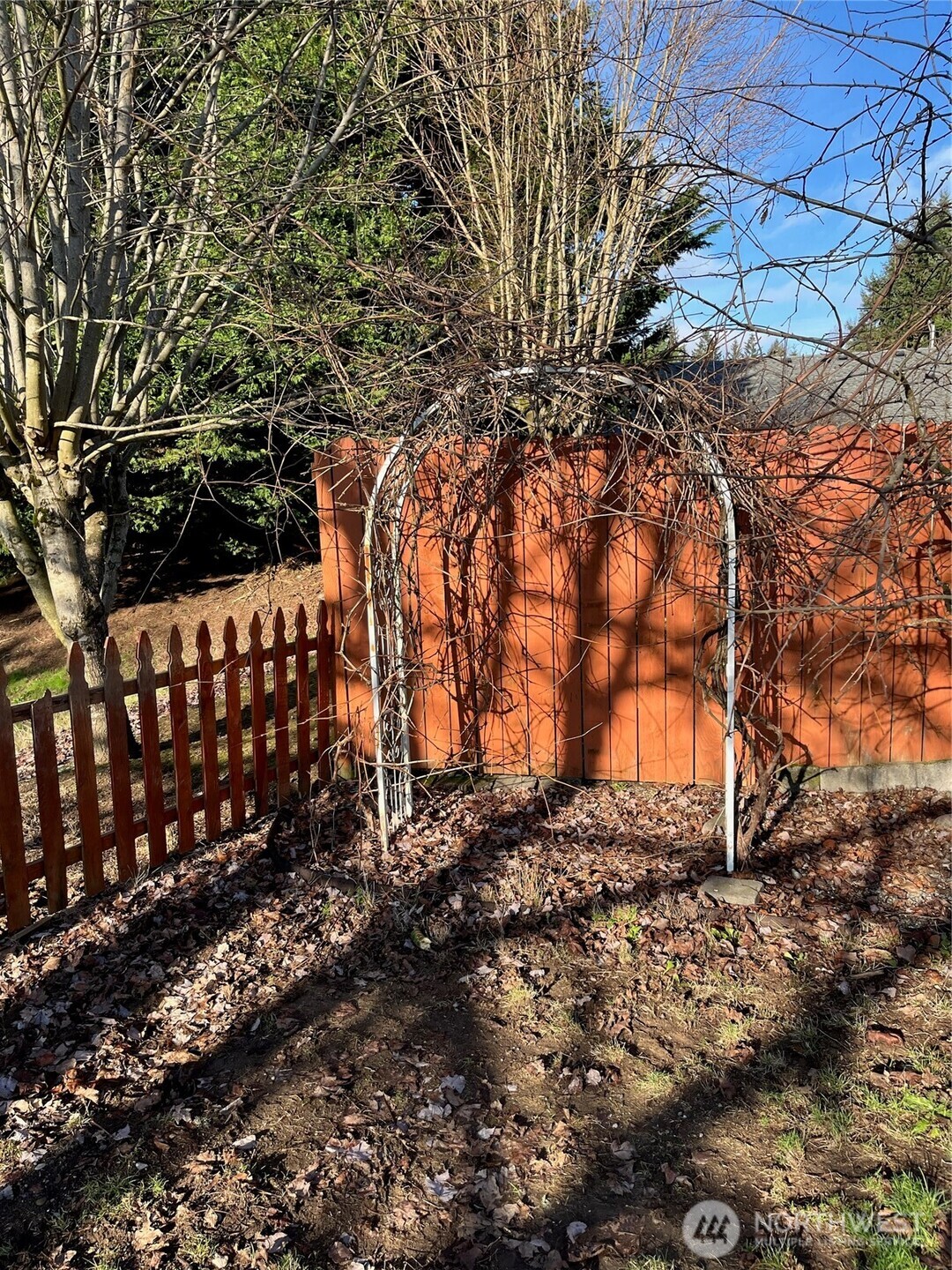 1619 Ne Mapleridge Drive Property Photo 4