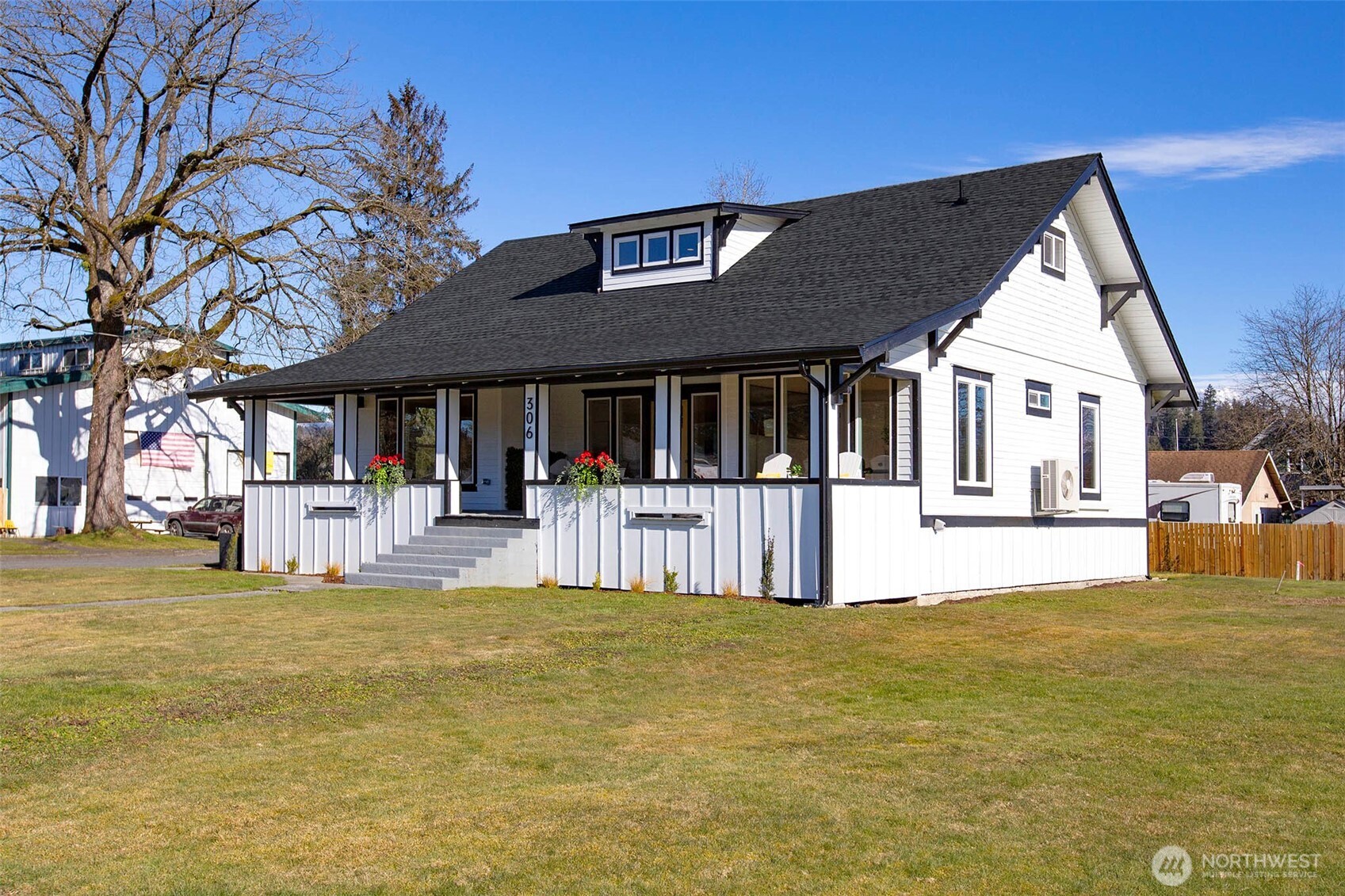 306 3rd Street Property Photo