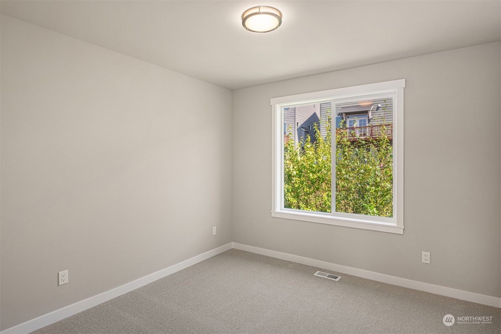803 76th Drive Property Photo 16