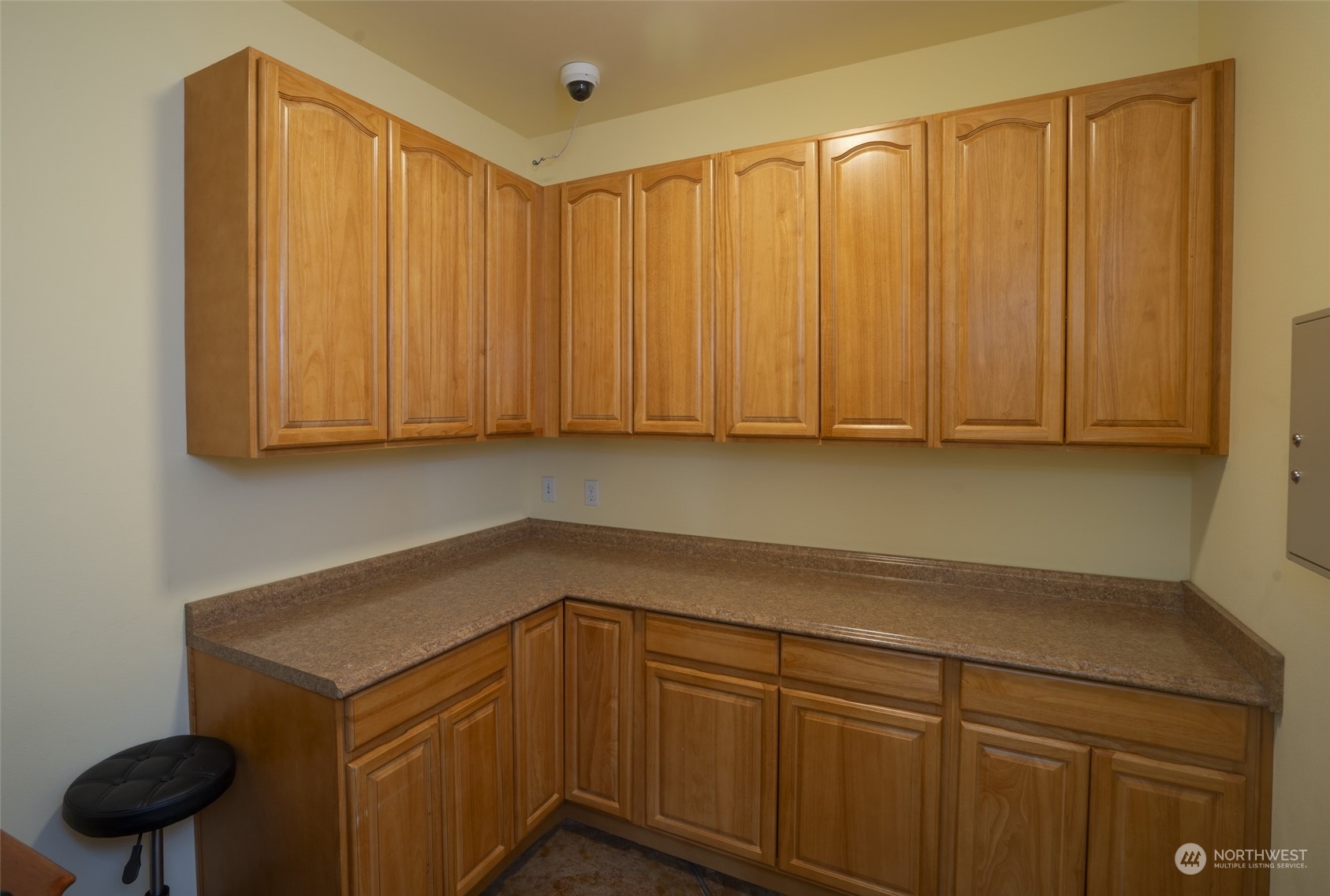 660 N Seventh Avenue Property Photo 13