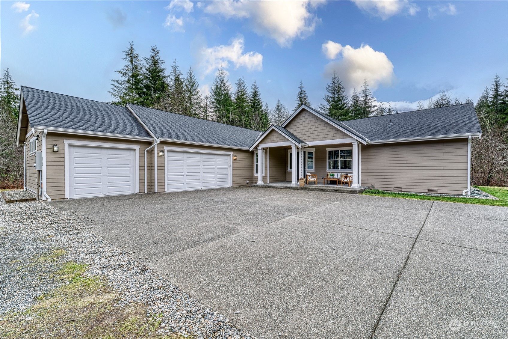 216 Cornwall Road Property Photo 1