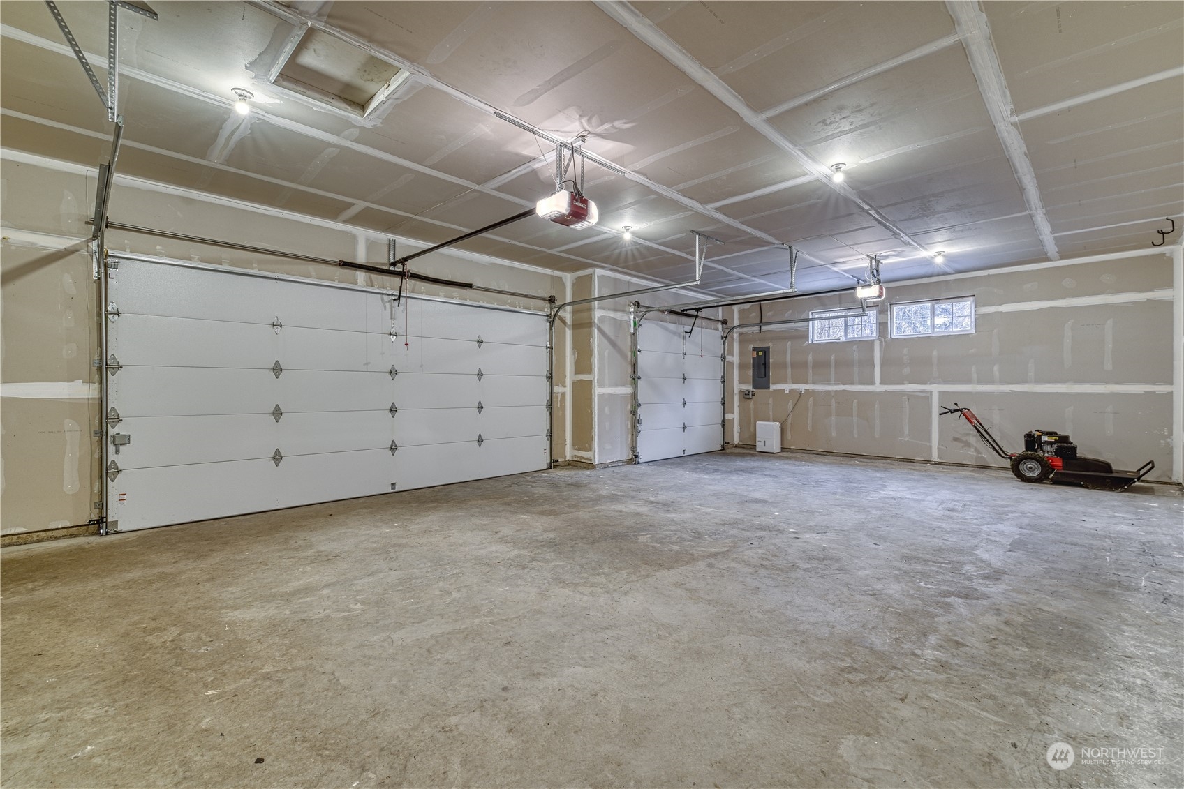 216 Cornwall Road Property Photo 32