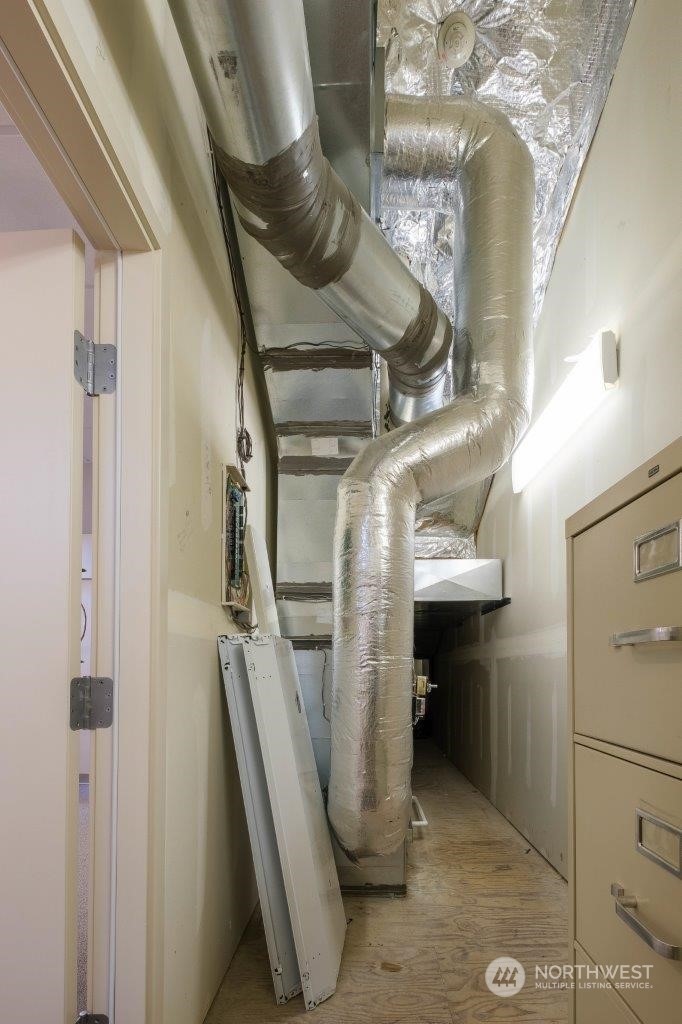 3912 Martin Way Property Photo 15