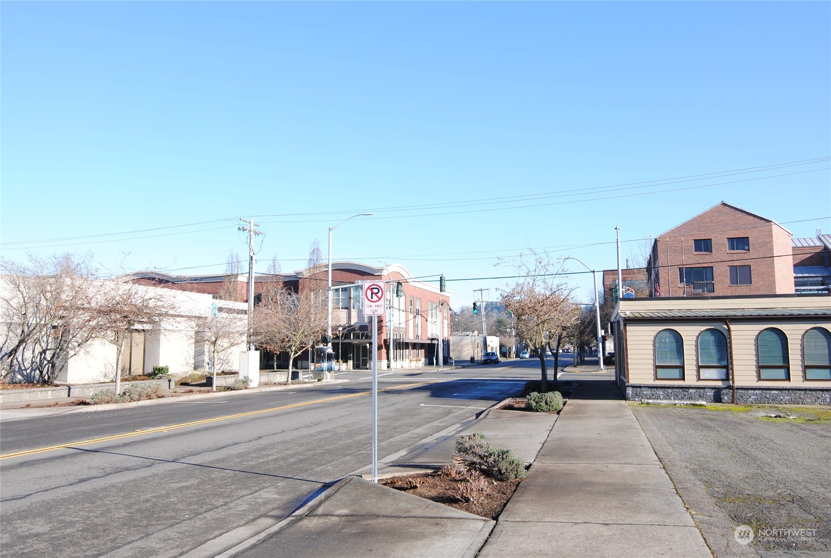 512 W Meeker Street Property Photo 5