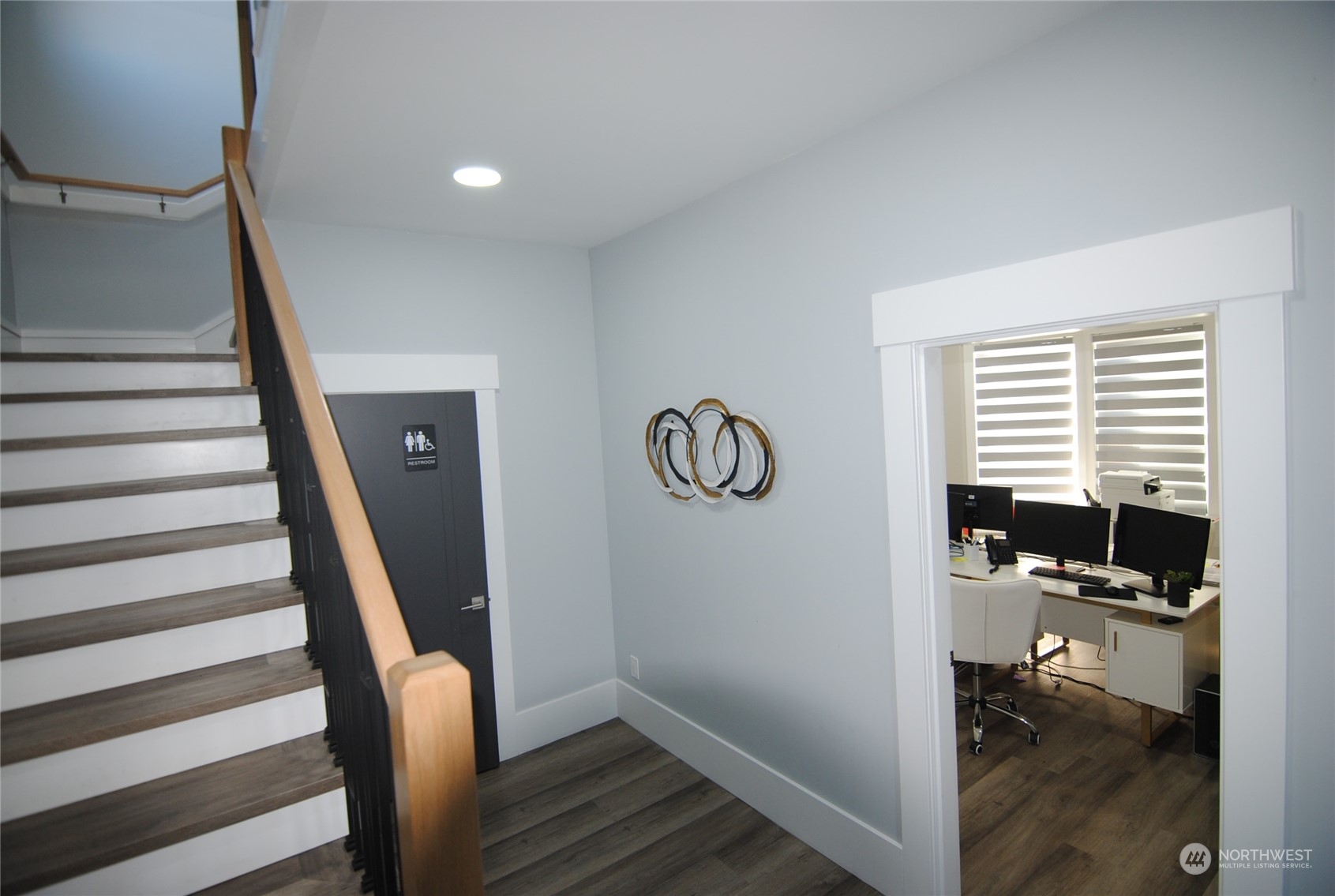 512 W Meeker Street Property Photo 11