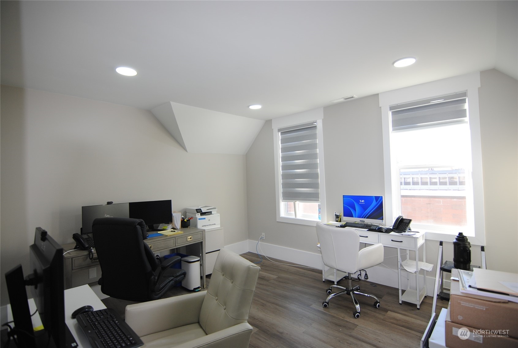 512 W Meeker Street Property Photo 16