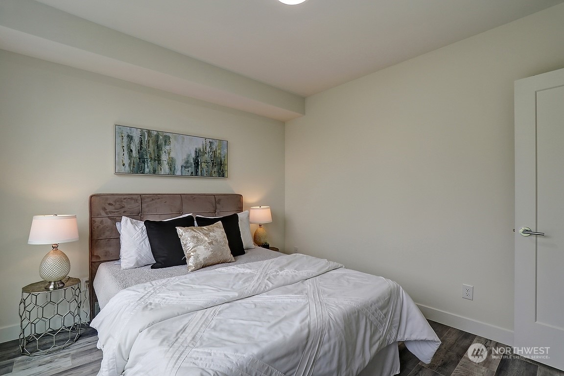 1467 S Columbian Way Property Photo 8