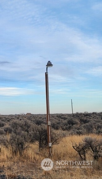 565 Snaffle (lots 10, 6 & 7) Court Property Photo 2