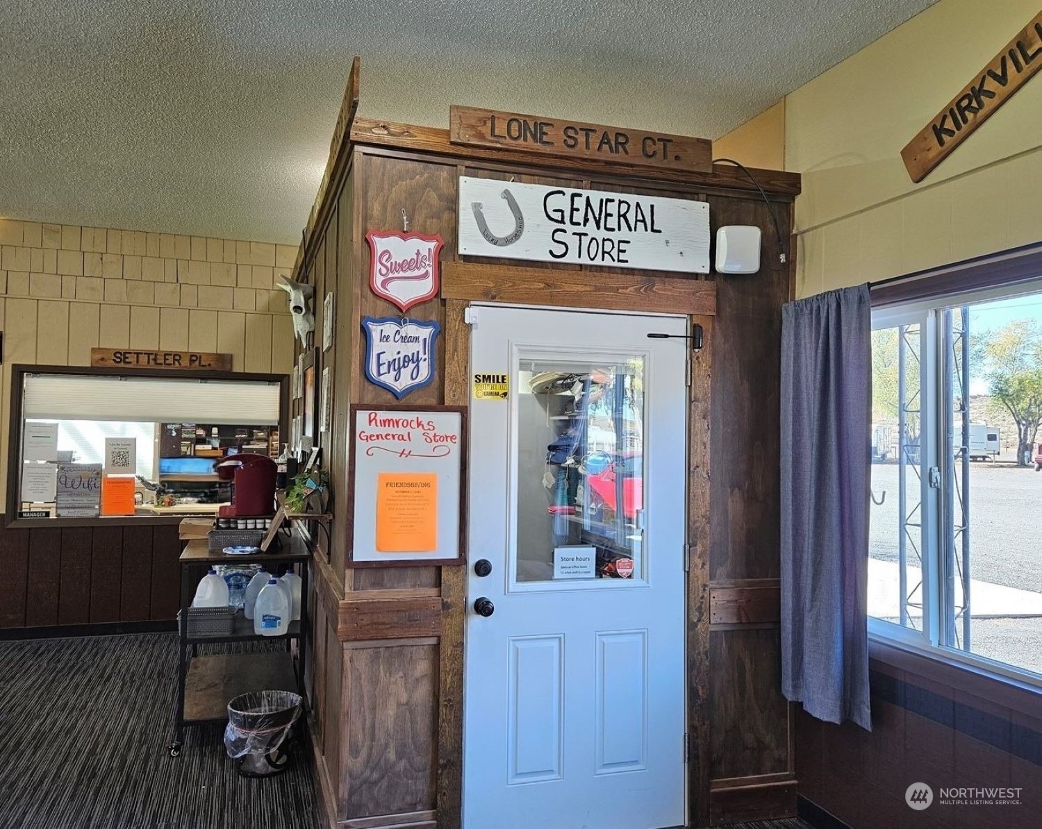 565 Snaffle (lots 10, 6 & 7) Court Property Photo 12