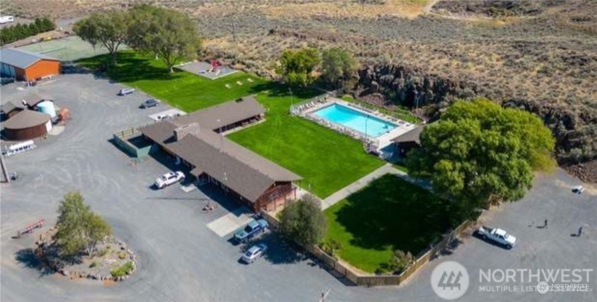 565 Snaffle (lots 10, 6 & 7) Court Property Photo 38