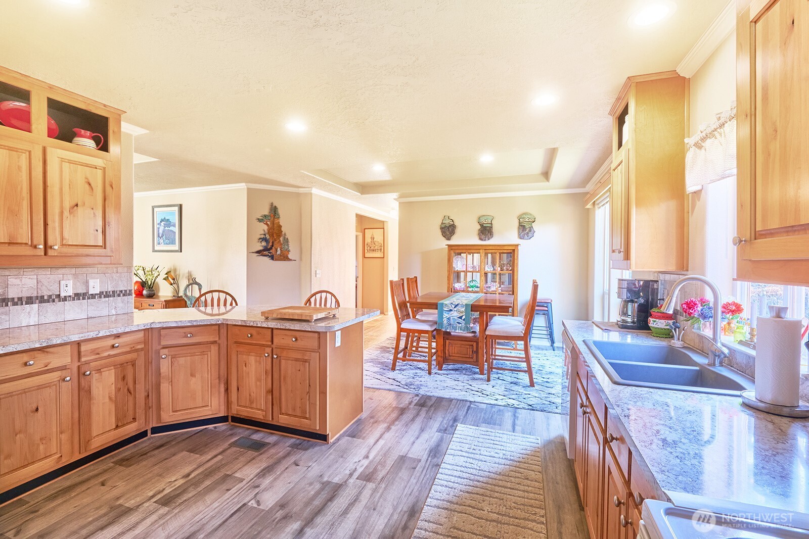 4012 155th Street Property Photo 4