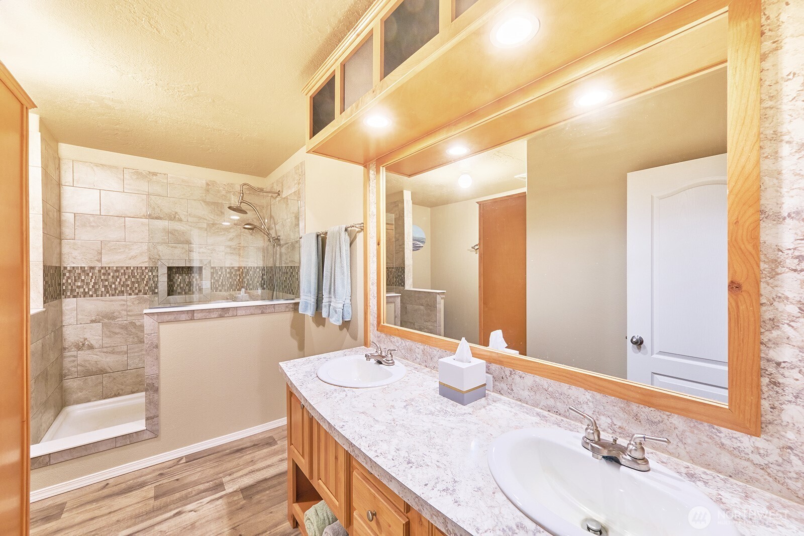 4012 155th Street Property Photo 8