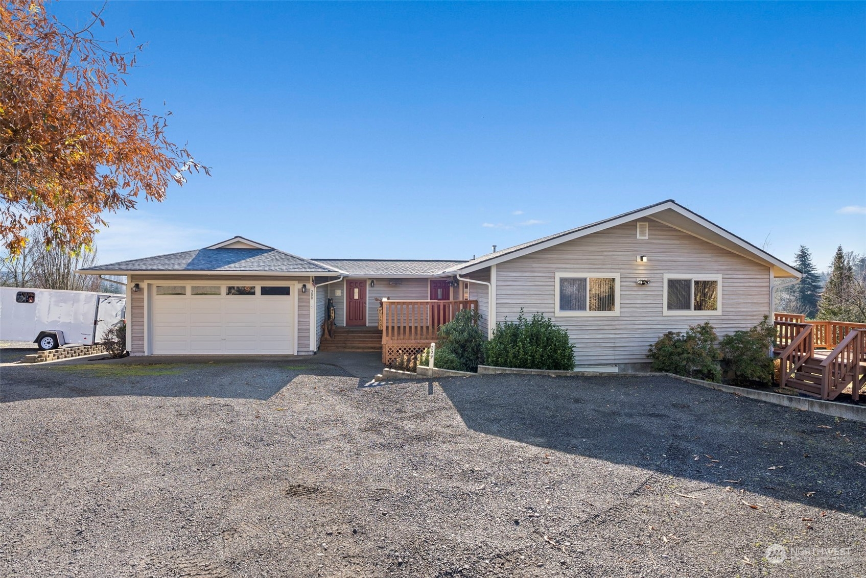 209 Stearns Road Property Photo 2