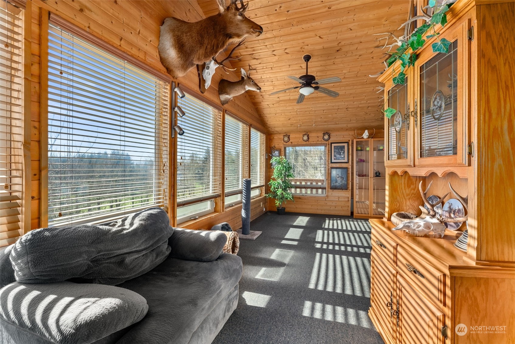 209 Stearns Road Property Photo 8