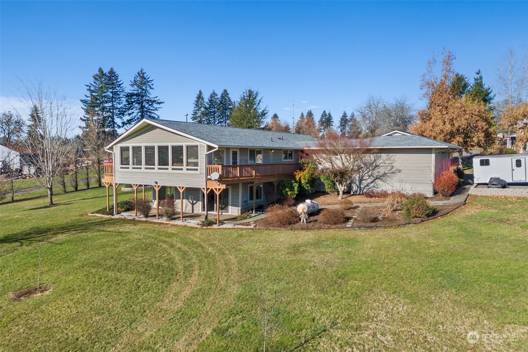 209 Stearns Road Property Photo 25