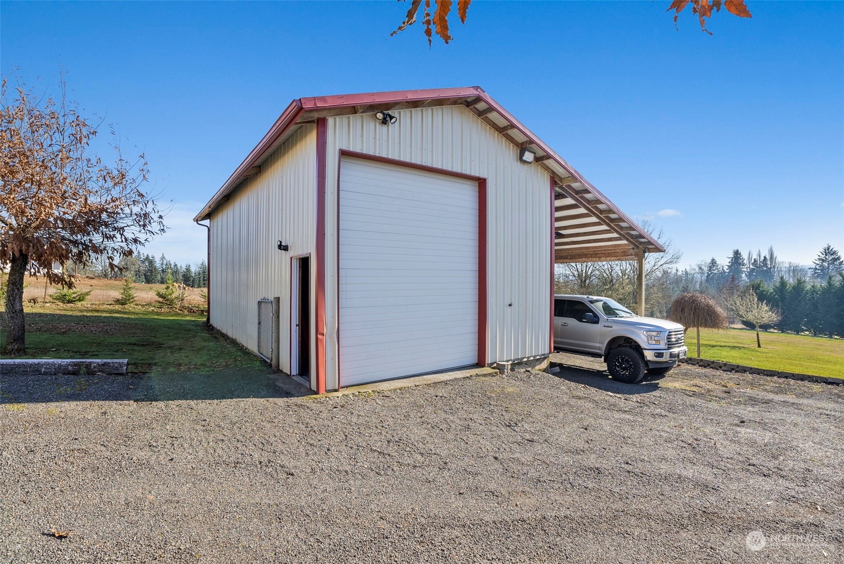 209 Stearns Road Property Photo 35