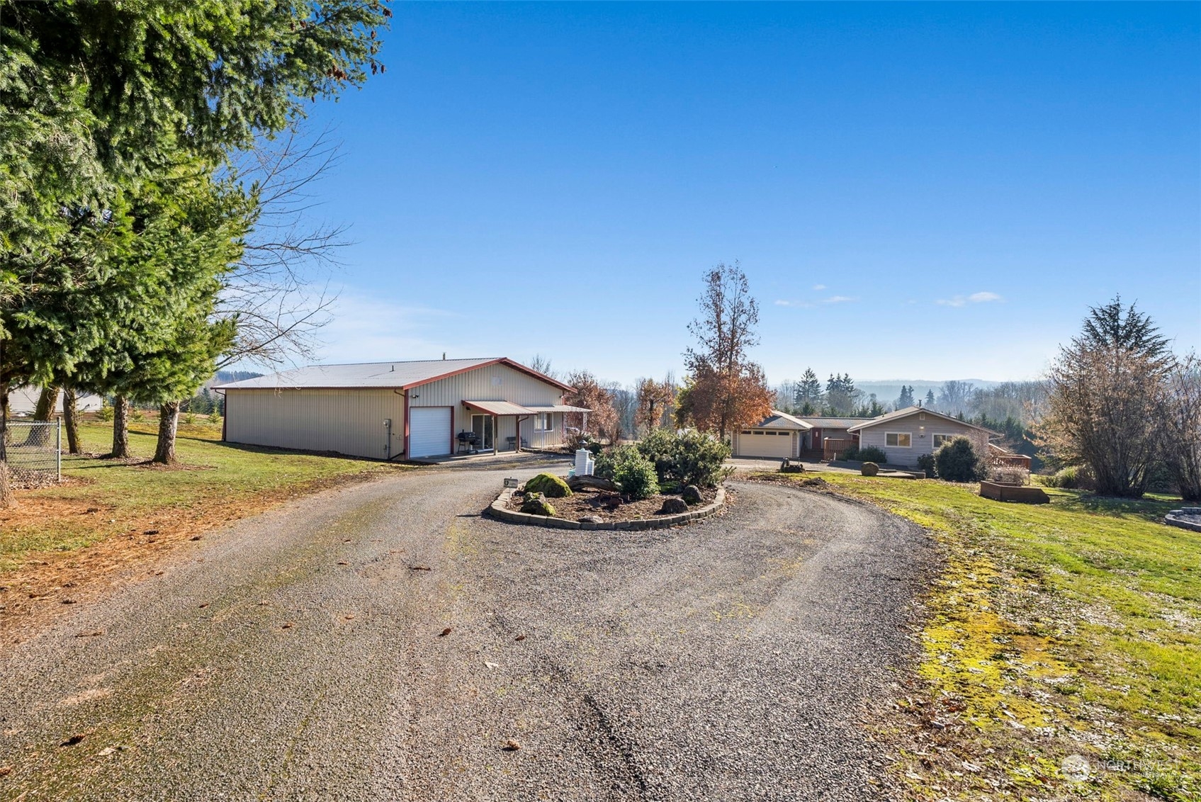 209 Stearns Road Property Photo 39