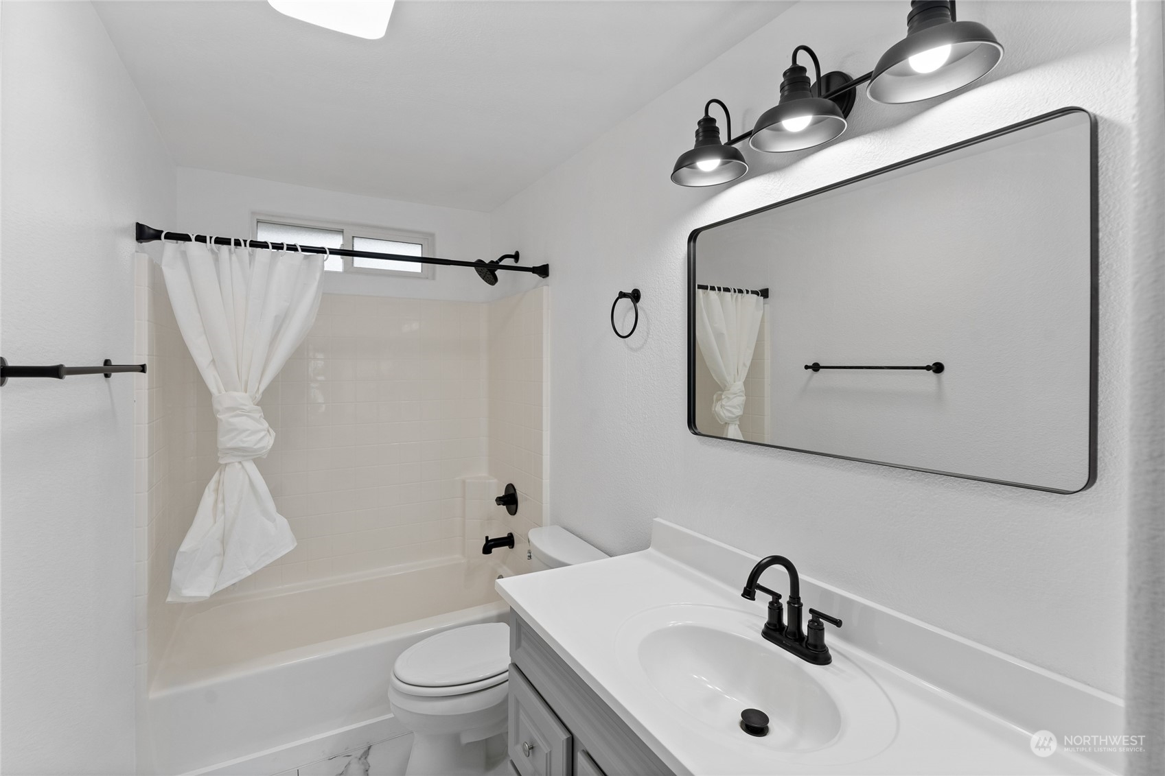710 12th Avenue Property Photo 21