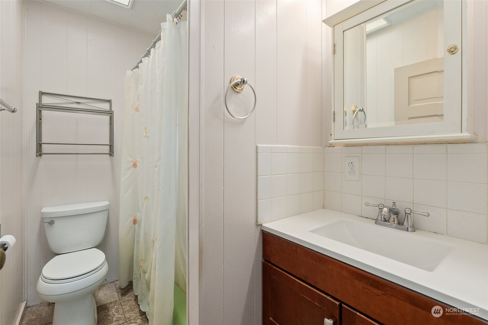 1220 Tower Avenue Property Photo 15