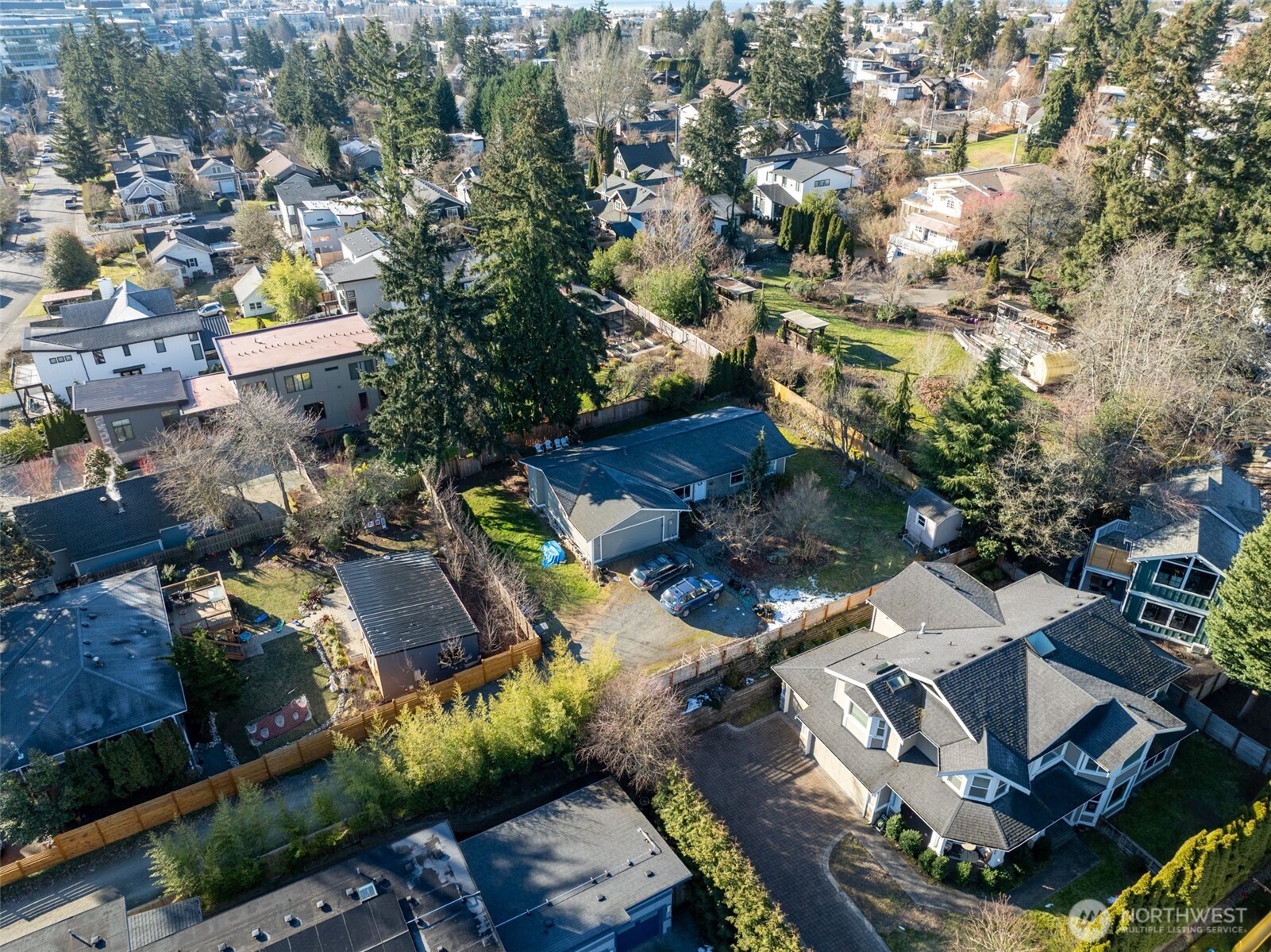 1043 5th Street Property Photo 1