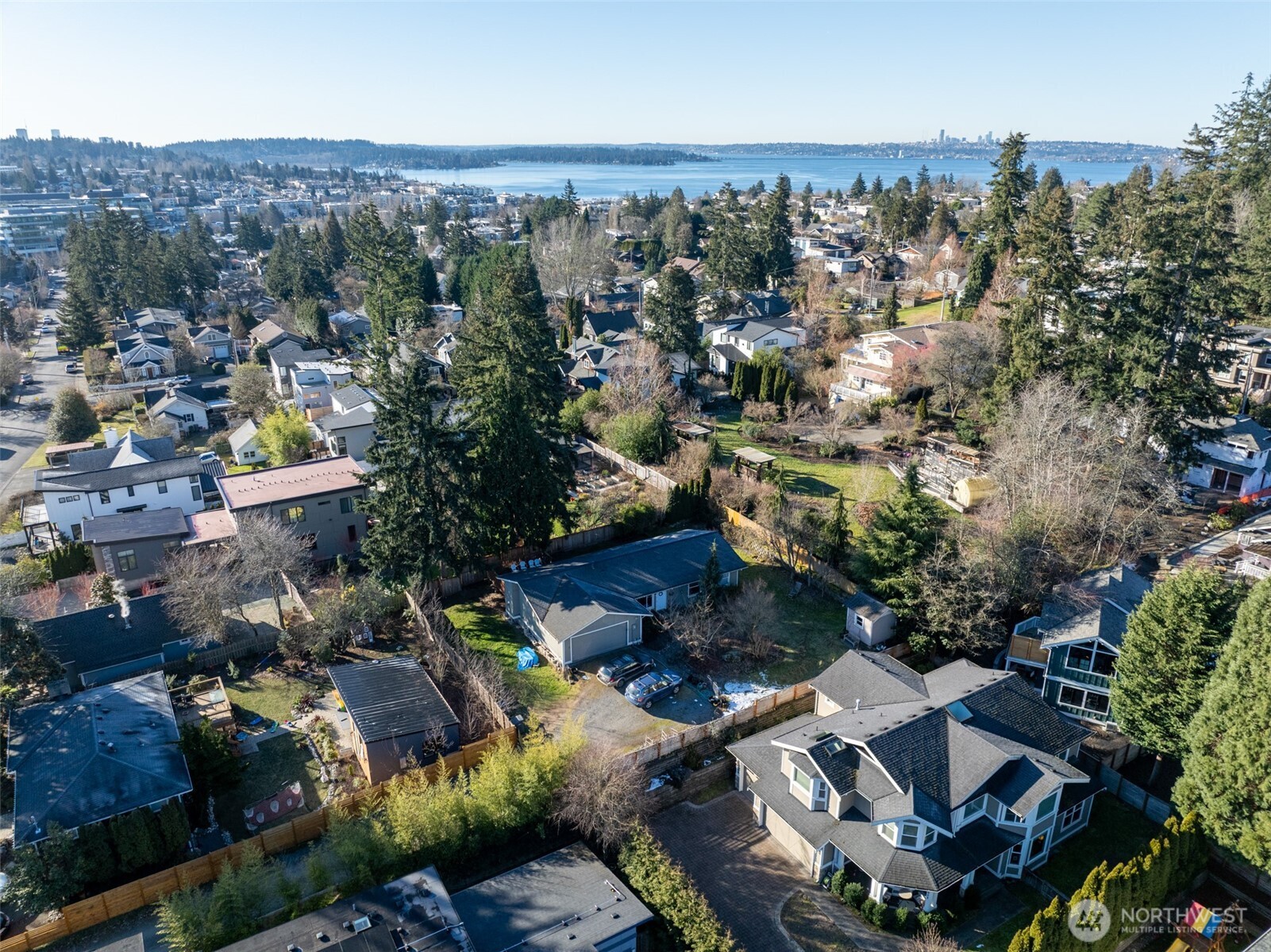 1043 5th Street Property Photo 10