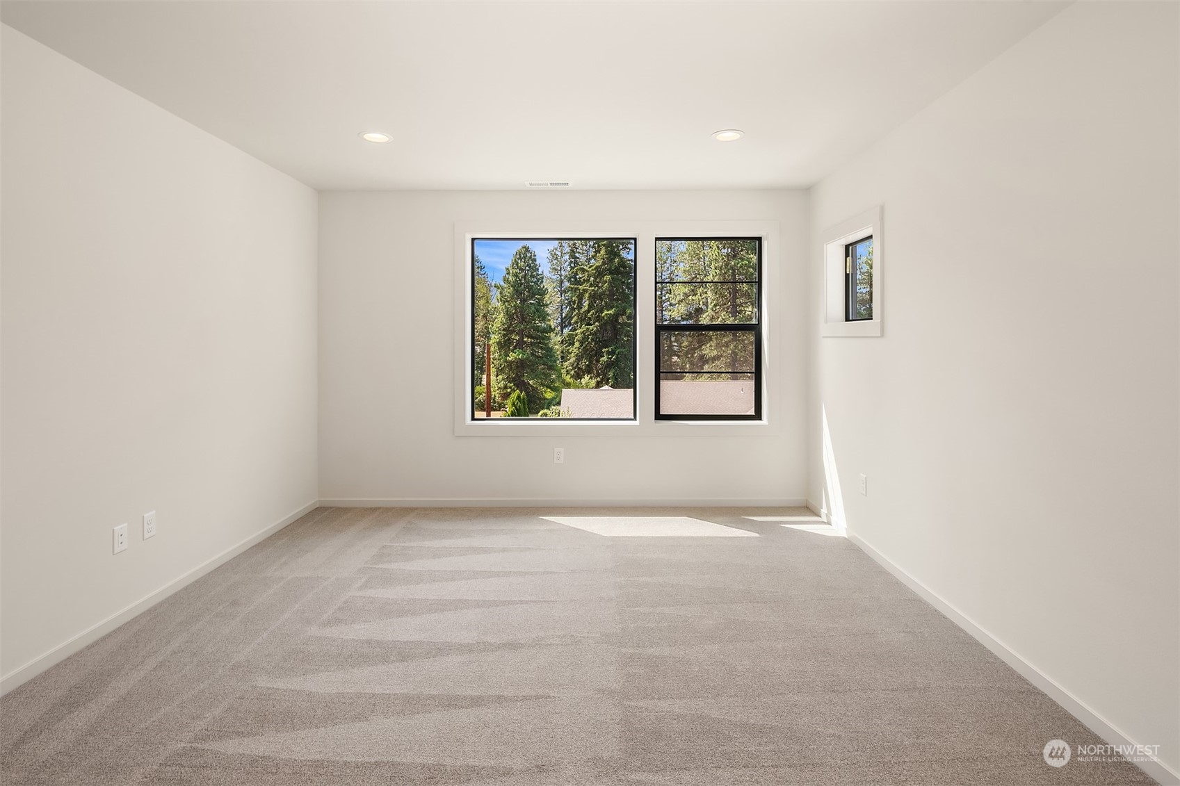 406 6th Street 3 Property Photo 17