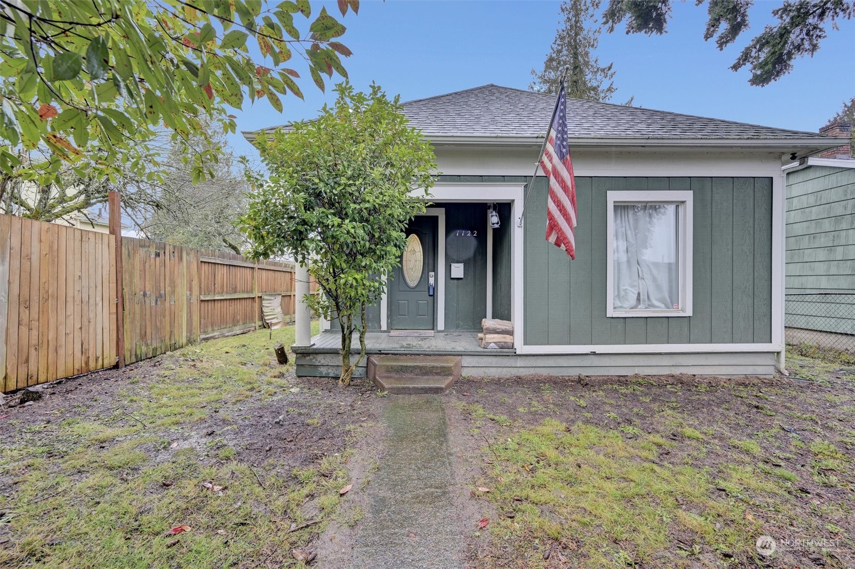 1122 S Fife Street Property Photo 1