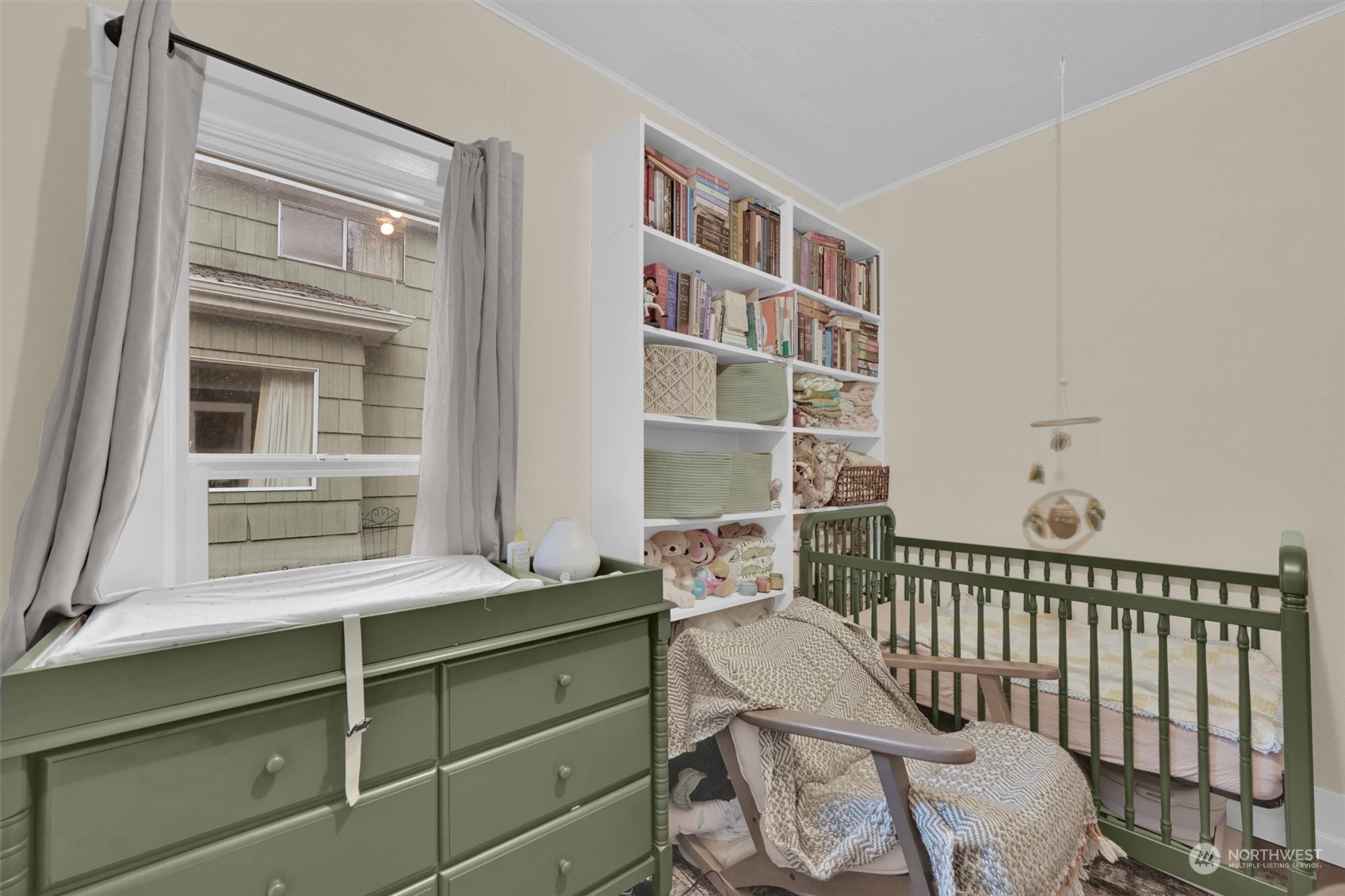 1122 S Fife Street Property Photo 22