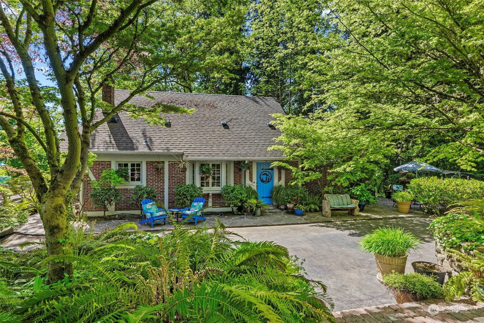 4300 Pacific Way Property Photo