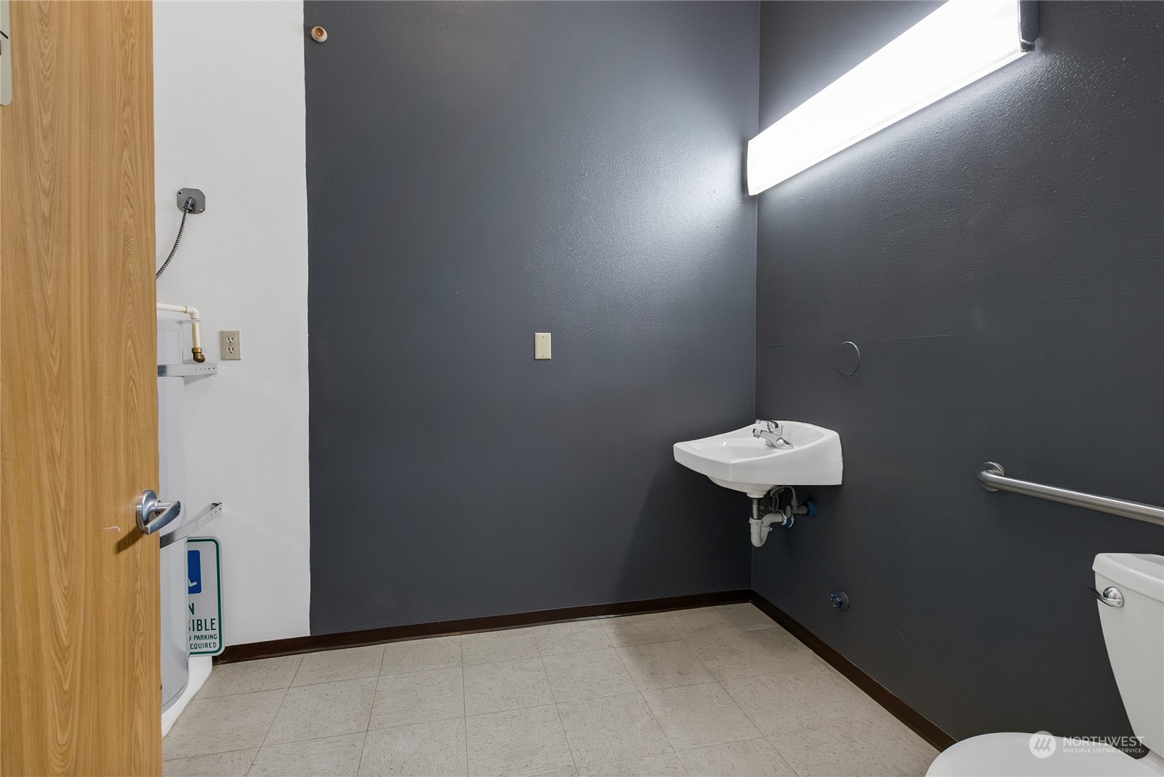 8402 57th Avenue Property Photo 5