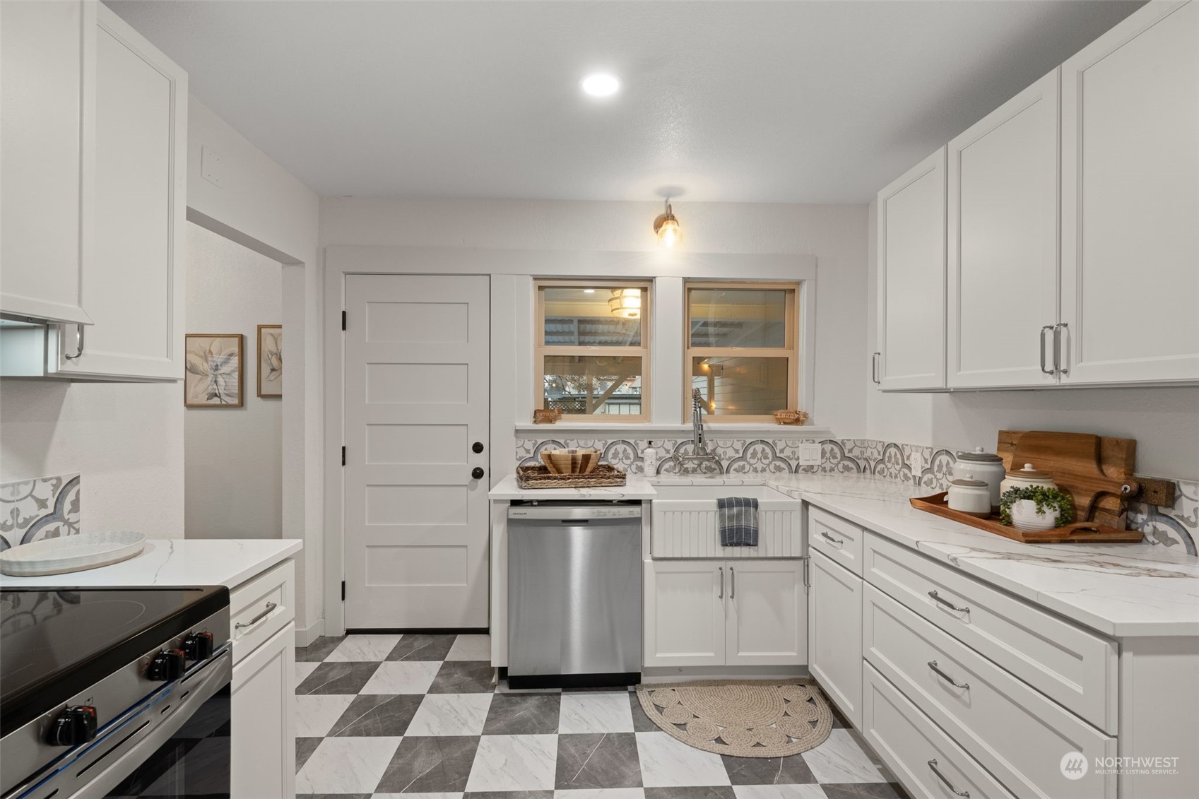 510 Bates Street Property Photo 11